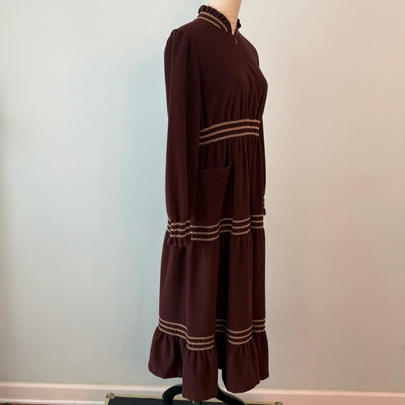 Vintage Vassarette Prairie Nightgown Brown w/ Gold Trim – 1970s - Picture 8 of 12